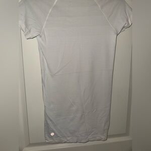Lululemon White Striped Short Sleeve